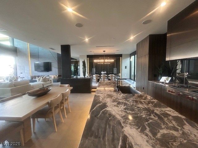 12 Chisel Crest Court, Henderson, NV 89012