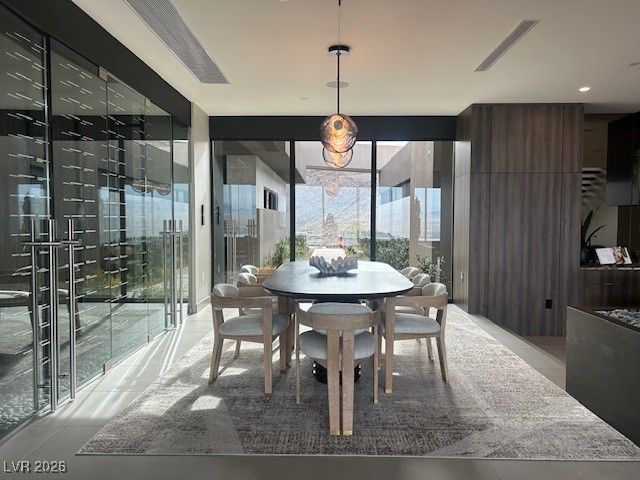 12 Chisel Crest Court, Henderson, NV 89012