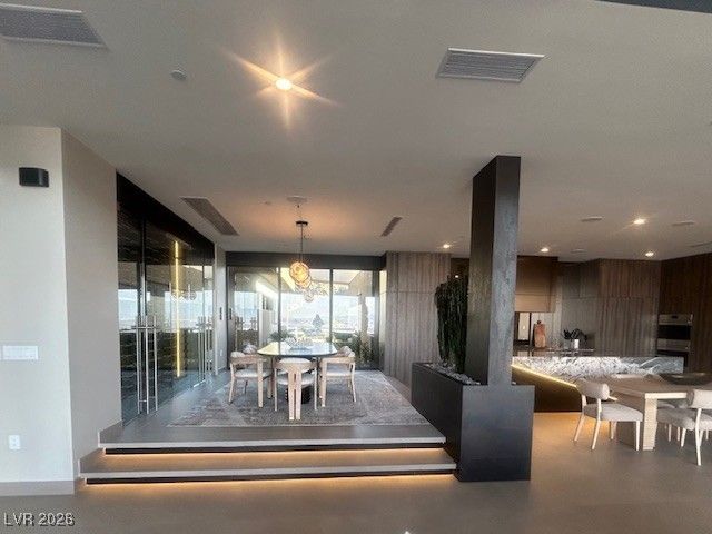 12 Chisel Crest Court, Henderson, NV 89012