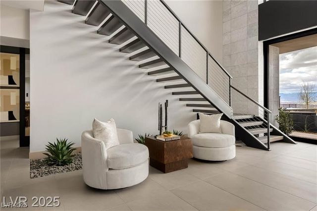 12 Chisel Crest Court, Henderson, NV 89012