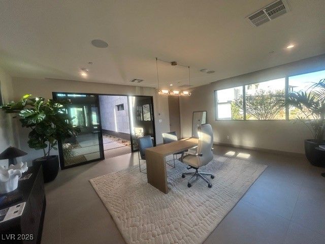 12 Chisel Crest Court, Henderson, NV 89012