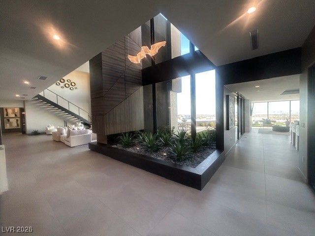 12 Chisel Crest Court, Henderson, NV 89012