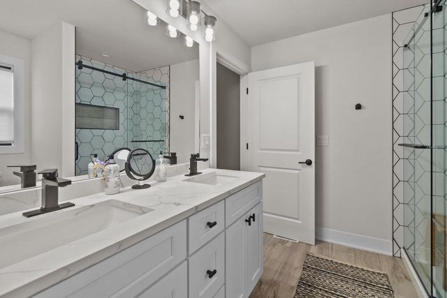 307 Evan DRIVE, Lake Geneva, WI 53147