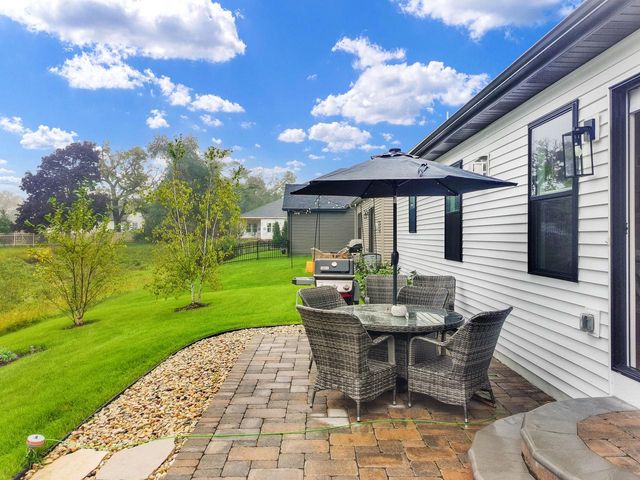 307 Evan DRIVE, Lake Geneva, WI 53147