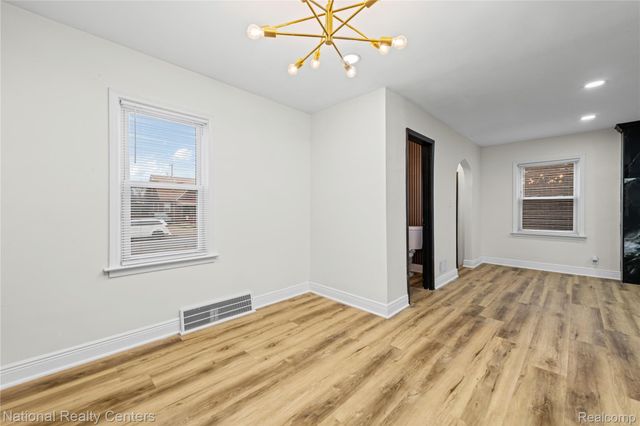 18618 Kentucky Street, Detroit, MI 48221