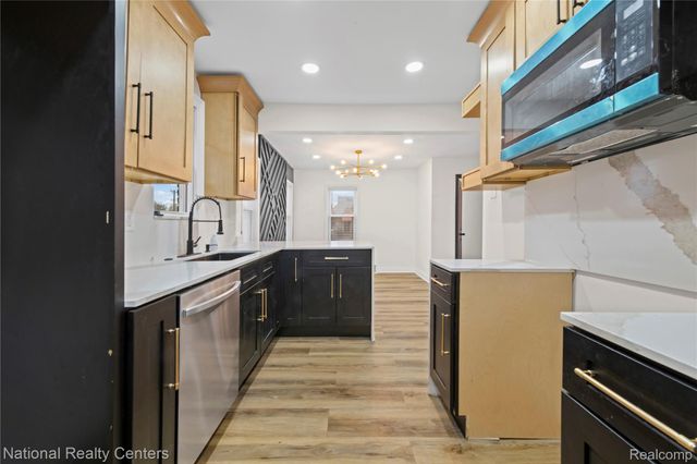 18618 Kentucky Street, Detroit, MI 48221