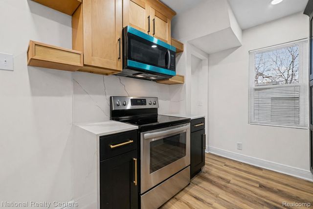 18618 Kentucky Street, Detroit, MI 48221