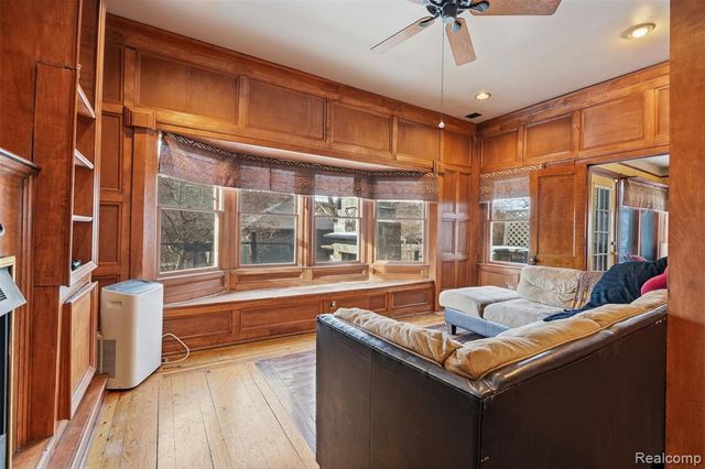 59 Mclean Street, Highland Park, MI 48203