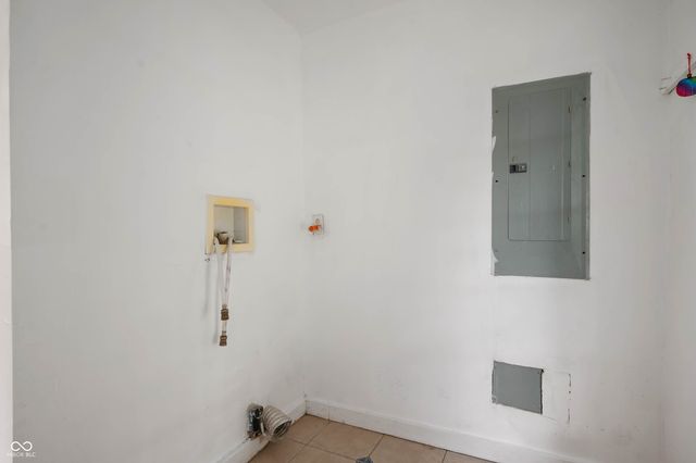 2430 Walnut Street, Anderson, IN 46016