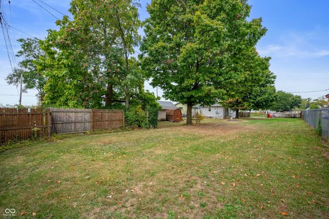 2430 Walnut Street, Anderson, IN 46016