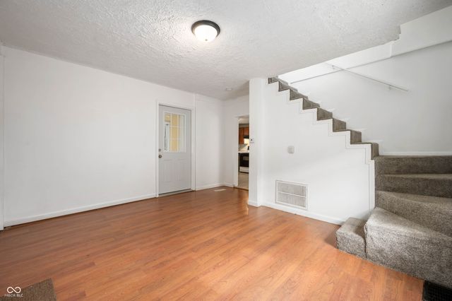 2430 Walnut Street, Anderson, IN 46016