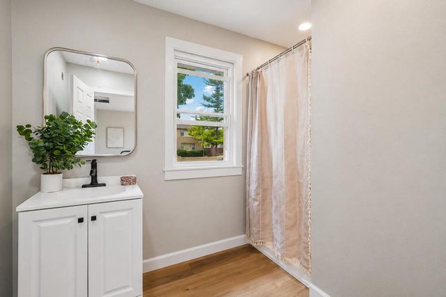4758 N 49th STREET, Milwaukee, WI 53218