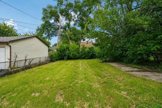 4758 N 49th STREET, Milwaukee, WI 53218