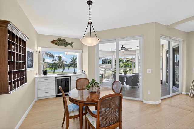 194 Orange Tree Drive G, Atlantis, FL 33462