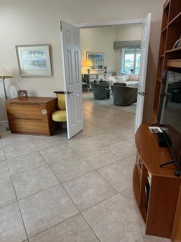 194 Orange Tree Drive G, Atlantis, FL 33462