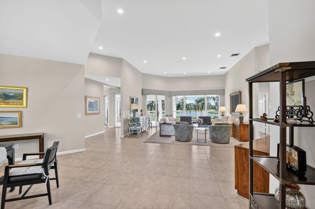 194 Orange Tree Drive G, Atlantis, FL 33462