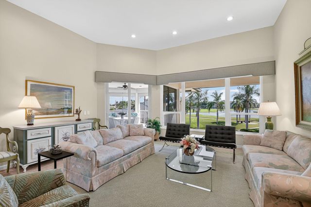 194 Orange Tree Drive G, Atlantis, FL 33462