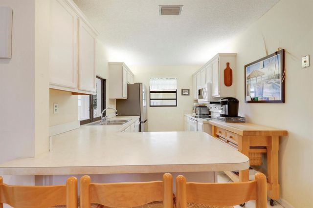1127 E Seminole Avenue 15b, Jupiter, FL 33477