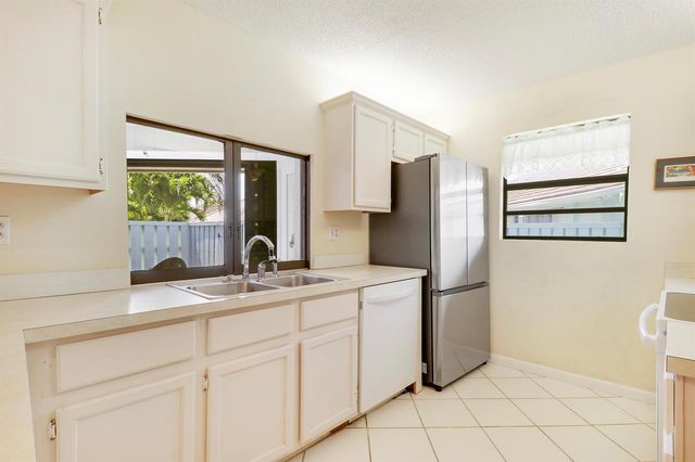 1127 E Seminole Avenue 15b, Jupiter, FL 33477