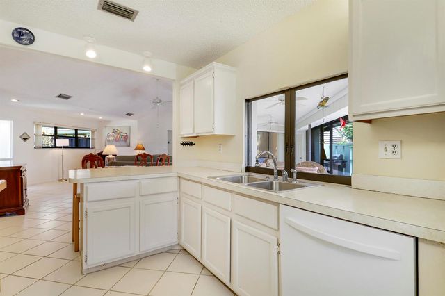 1127 E Seminole Avenue 15b, Jupiter, FL 33477