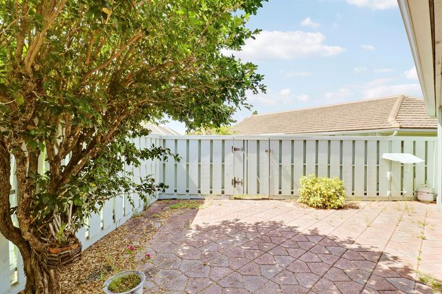 1127 E Seminole Avenue 15b, Jupiter, FL 33477