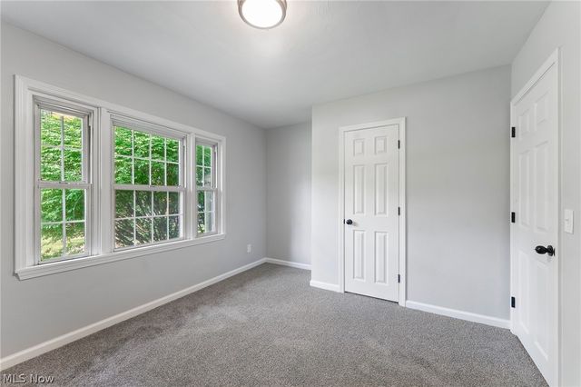 3510 E Heights Street SE, Warren, OH 44484