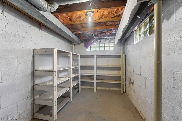 3510 E Heights Street SE, Warren, OH 44484