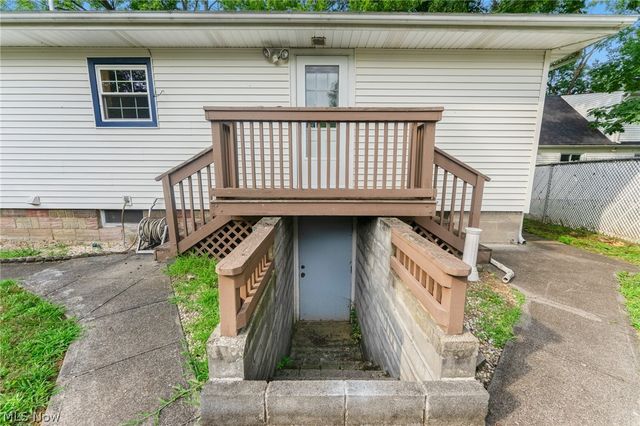 3510 E Heights Street SE, Warren, OH 44484