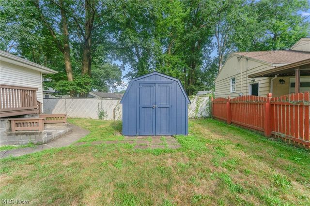 3510 E Heights Street SE, Warren, OH 44484