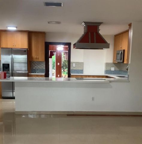 10955 SW 56th St, Miami, FL 33165