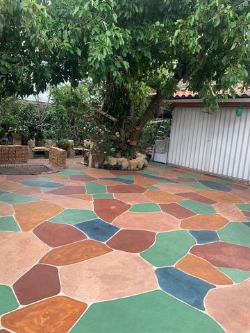 10955 SW 56th St, Miami, FL 33165