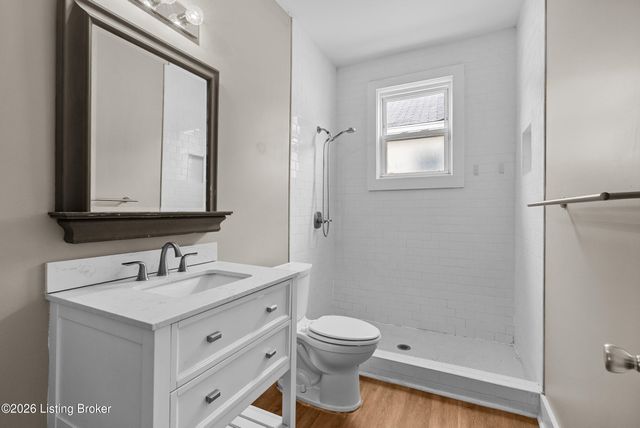 2137 Bradley Ave, Louisville, KY 40217