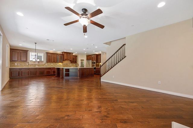 4027 Porch Swing Dr, Roseville, CA 95747