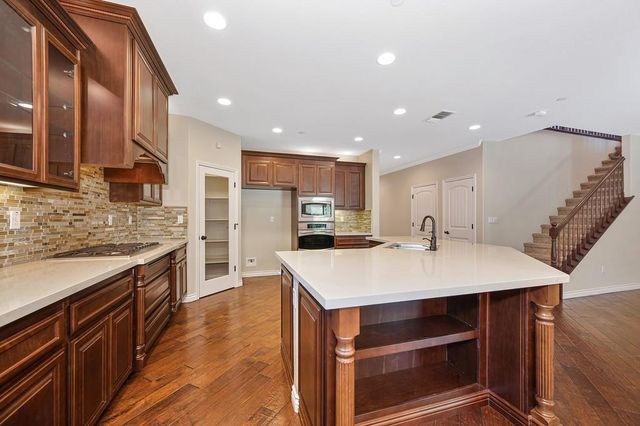 4027 Porch Swing Dr, Roseville, CA 95747