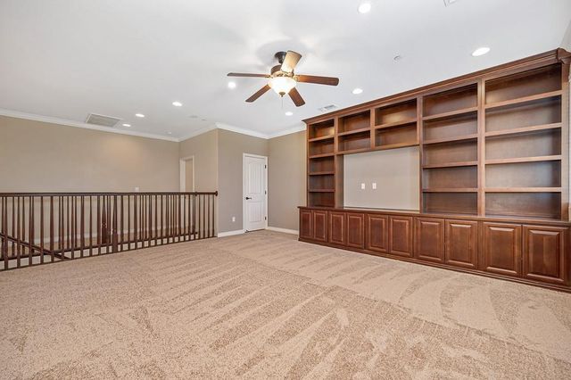 4027 Porch Swing Dr, Roseville, CA 95747