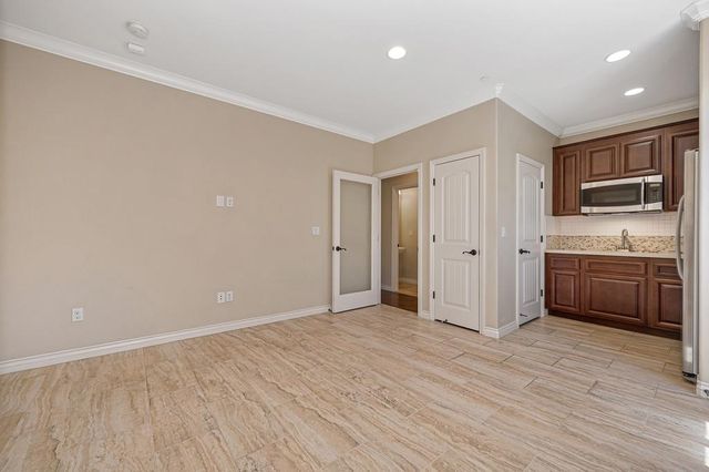 4027 Porch Swing Dr, Roseville, CA 95747