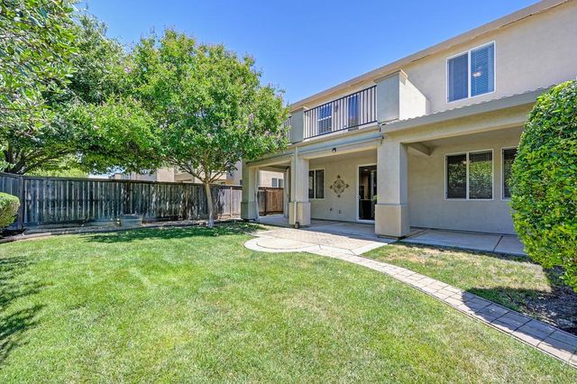 4027 Porch Swing Dr, Roseville, CA 95747