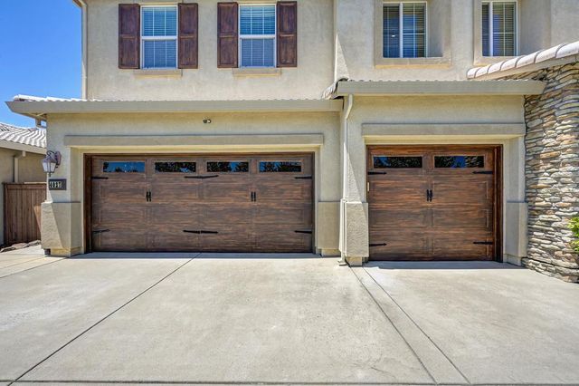 4027 Porch Swing Dr, Roseville, CA 95747