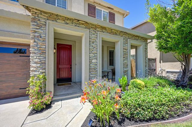4027 Porch Swing Dr, Roseville, CA 95747