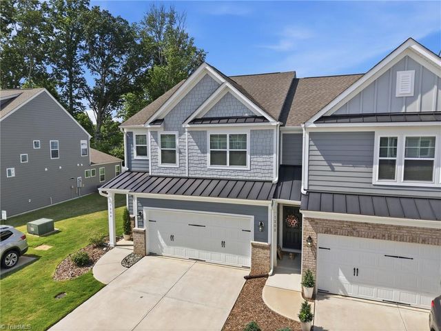 1204 Harbor Crossing Way, Greensboro, NC 27455