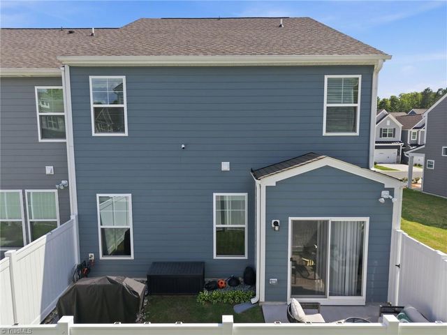 1204 Harbor Crossing Way, Greensboro, NC 27455