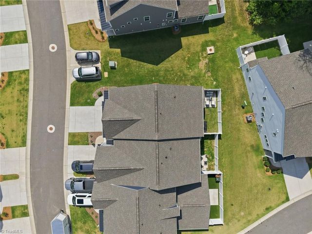 1204 Harbor Crossing Way, Greensboro, NC 27455