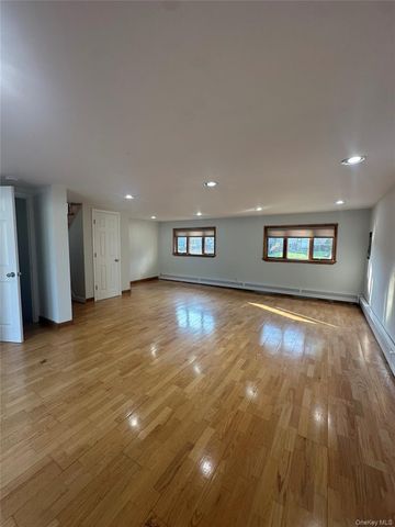 25 Cumberland Road, Jericho, NY 11753