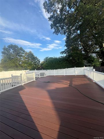 25 Cumberland Road, Jericho, NY 11753