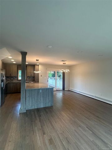 25 Cumberland Road, Jericho, NY 11753