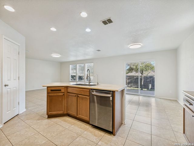 10343 Fort Davis Trail, San Antonio, TX 78245