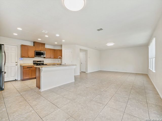 10343 Fort Davis Trail, San Antonio, TX 78245