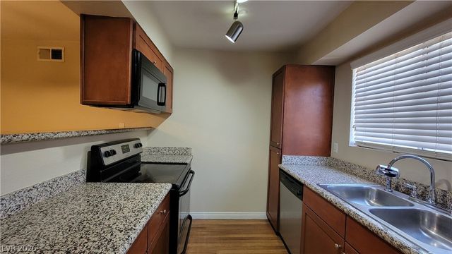 2750 South Durango Drive 2020, Las Vegas, NV 89117