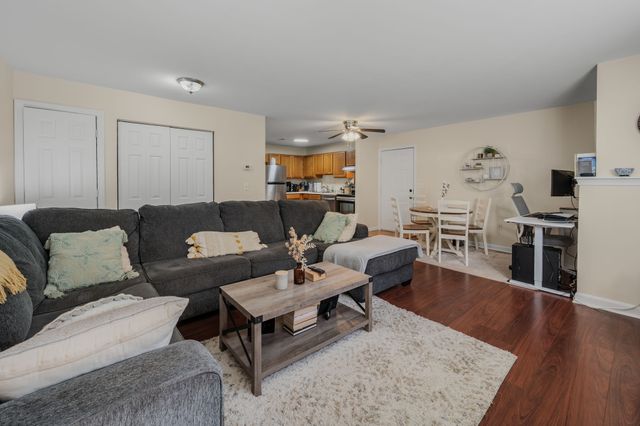 310 Boston Post Road 145, Waterford, CT 06385