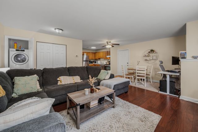 310 Boston Post Road 145, Waterford, CT 06385